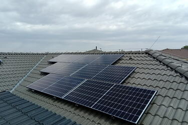 Reference: Realizace fotovoltaické elektrárny v Herinku ve Středočeském kraji 