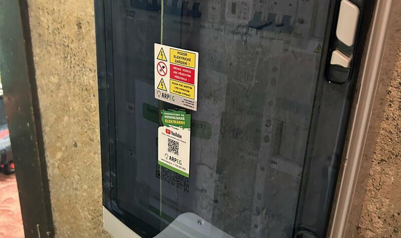 Reference: Fotovoltaické panely montované na sedlovou střechu - Velké Přítočno