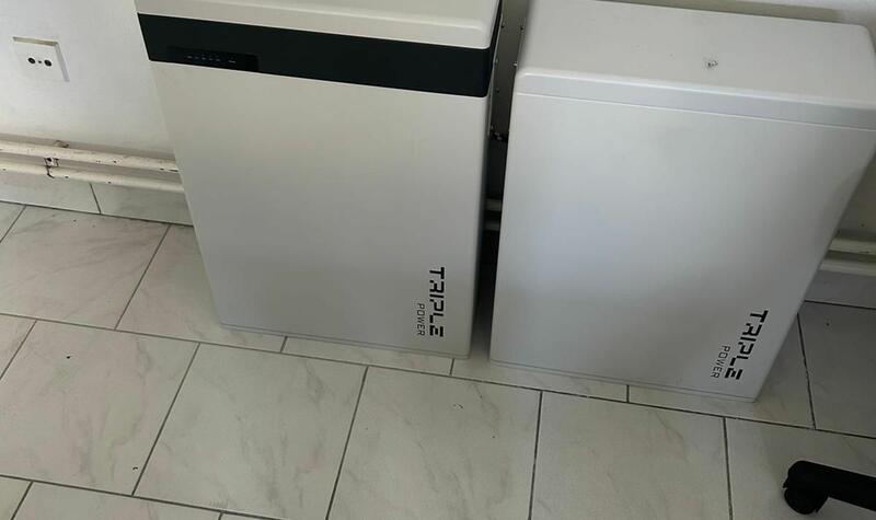 Reference: Fotovoltaická elektrárna s uložením do baterií - Jince