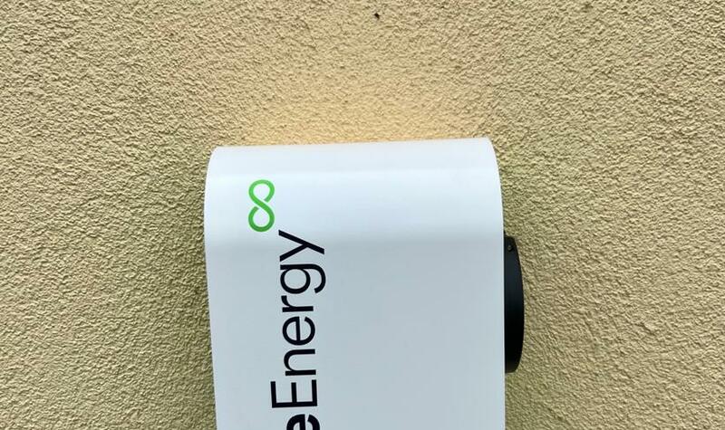 Reference: Fotovoltaická elektrárna na klíč, instalovaná na polovalbovou střechu - Kutná Hora-Malín 