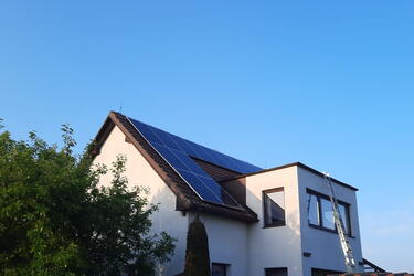 Reference: Fotovoltaická elektrárna s dotaci na míru -  Ohrobec 