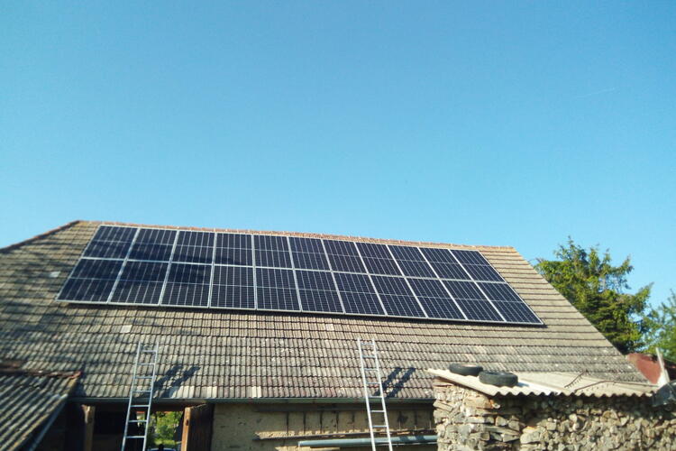 Reference: Fotovoltaická elektrárna na míru s vyřízením dotace - Řesanice 
