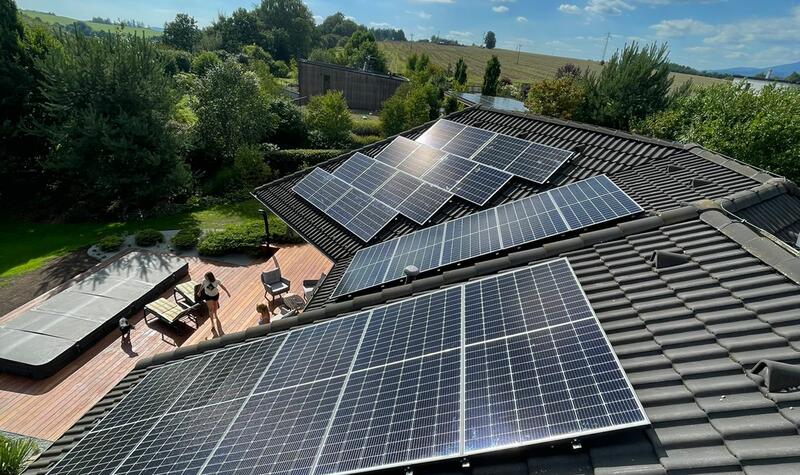 Reference: Solární elektrárna na míru s bateriovým úložištěm - Trutnov