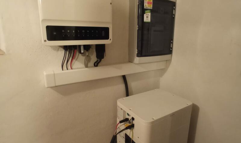 Reference: Fotovoltaická elektrárna na míru s uložením do baterií - Pavlínov 