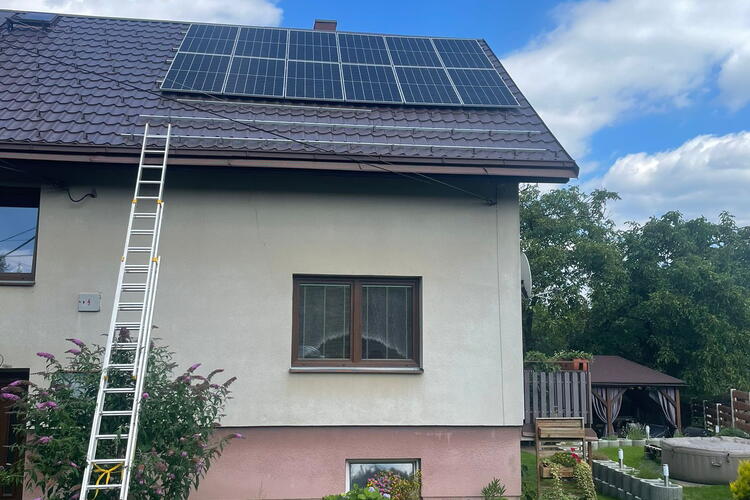 Reference: Fotovoltaika s dotaci na míru instalovaná v České Čermné 