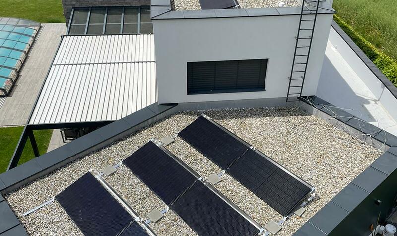 Reference: Fotovoltaická elektrárna s využitím baterií realizovaná v Luženičkách 
