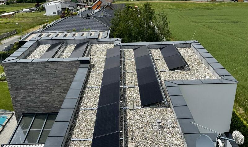 Reference: Fotovoltaická elektrárna s využitím baterií realizovaná v Luženičkách 