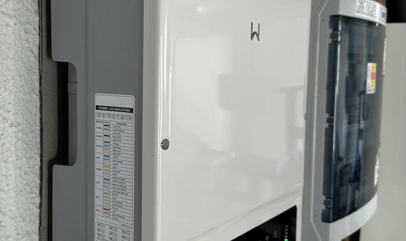 Reference: Fotovoltaická elektrárna s využitím baterií instalovaná v Petřvaldě v Moravskoslezském kraji