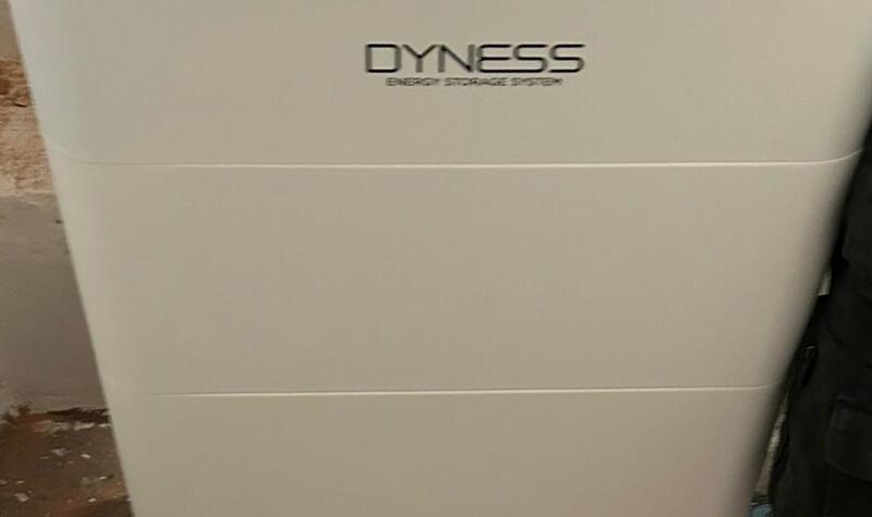 Reference: Instalace solární elektrárny na míru s bateriovým úložištěm - Rudná u Prahy 